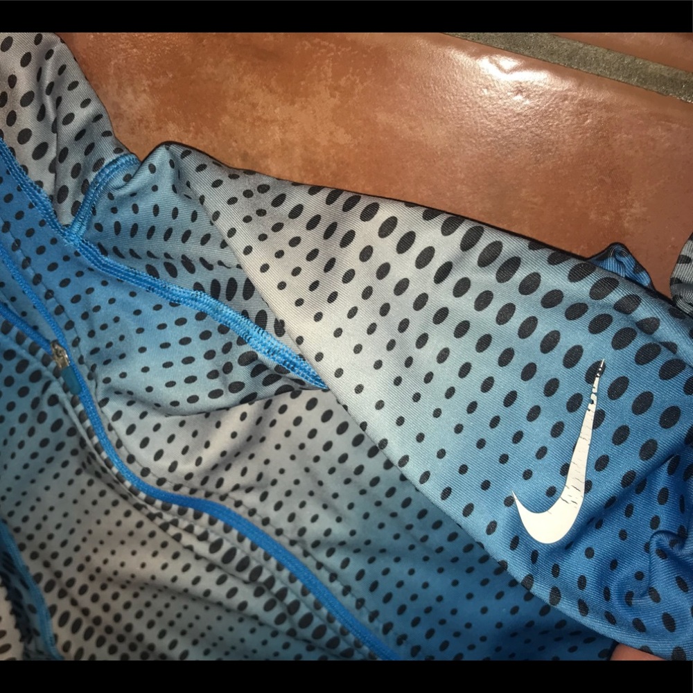Nike pro pullover - Picture 3 of 3